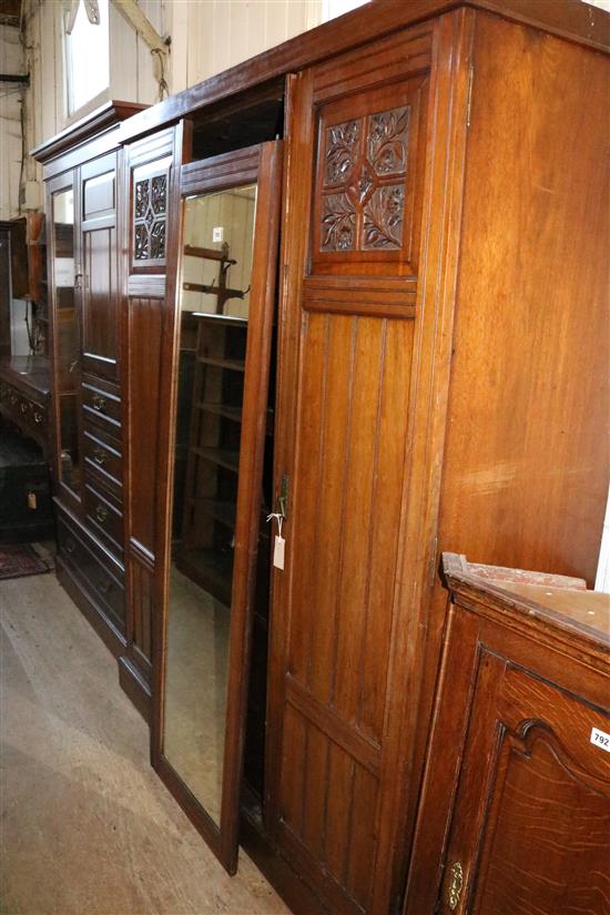 Victorian mahogany triple wardrobe(-)
